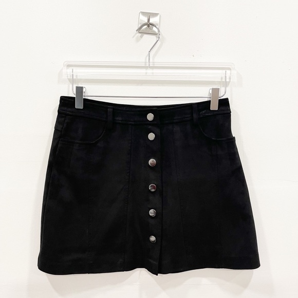 Zara Black Button Front Faux Suede Mini Skirt Size Medium - Picture 3 of 8